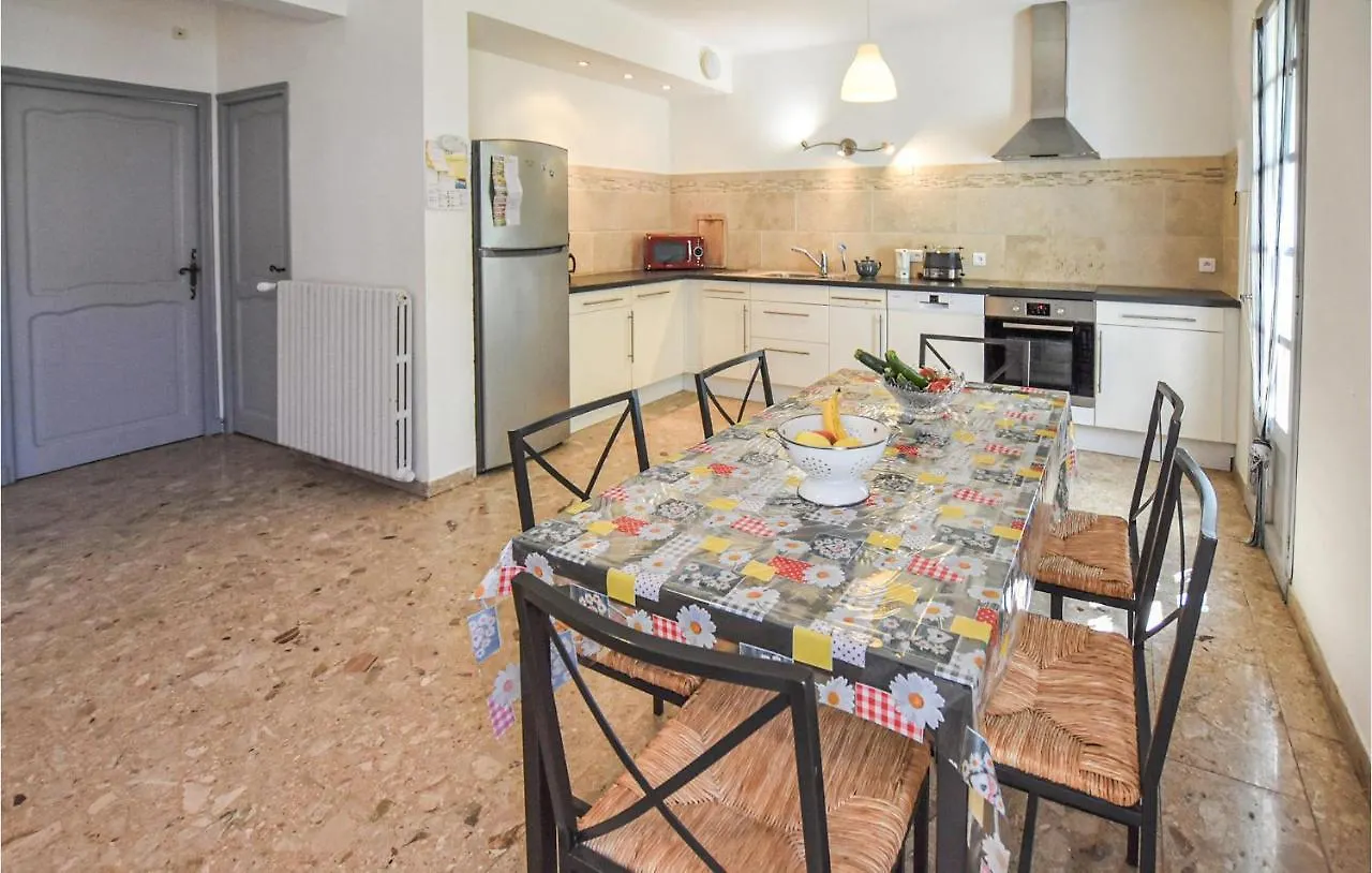 Amazing Apartment In Avignon With Wifi