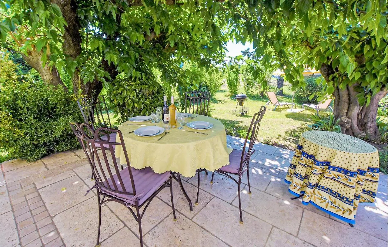 Amazing Apartment In Avignon With Wifi 0*,  France