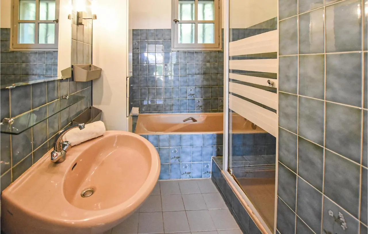 Amazing Apartment In Avignon With Wifi