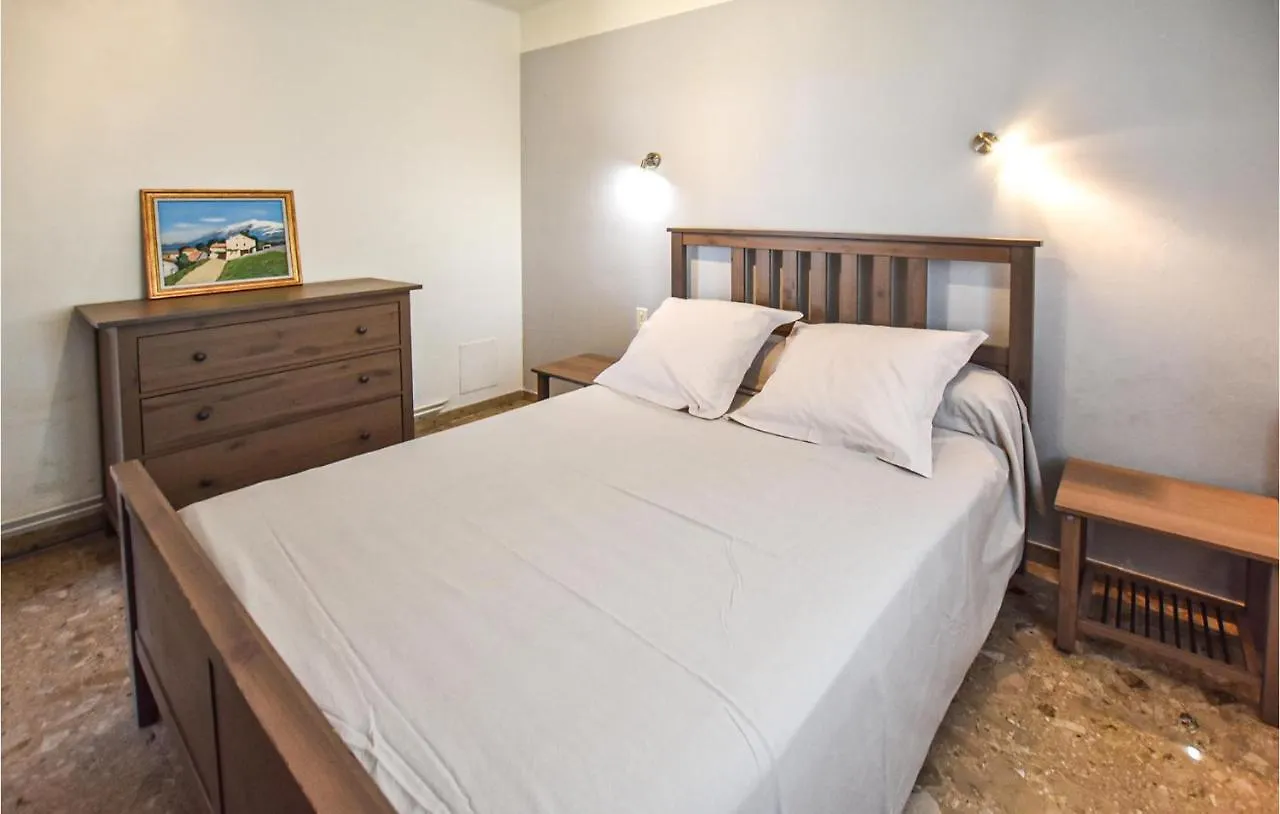 Amazing Apartment In Avignon With Wifi 0*,