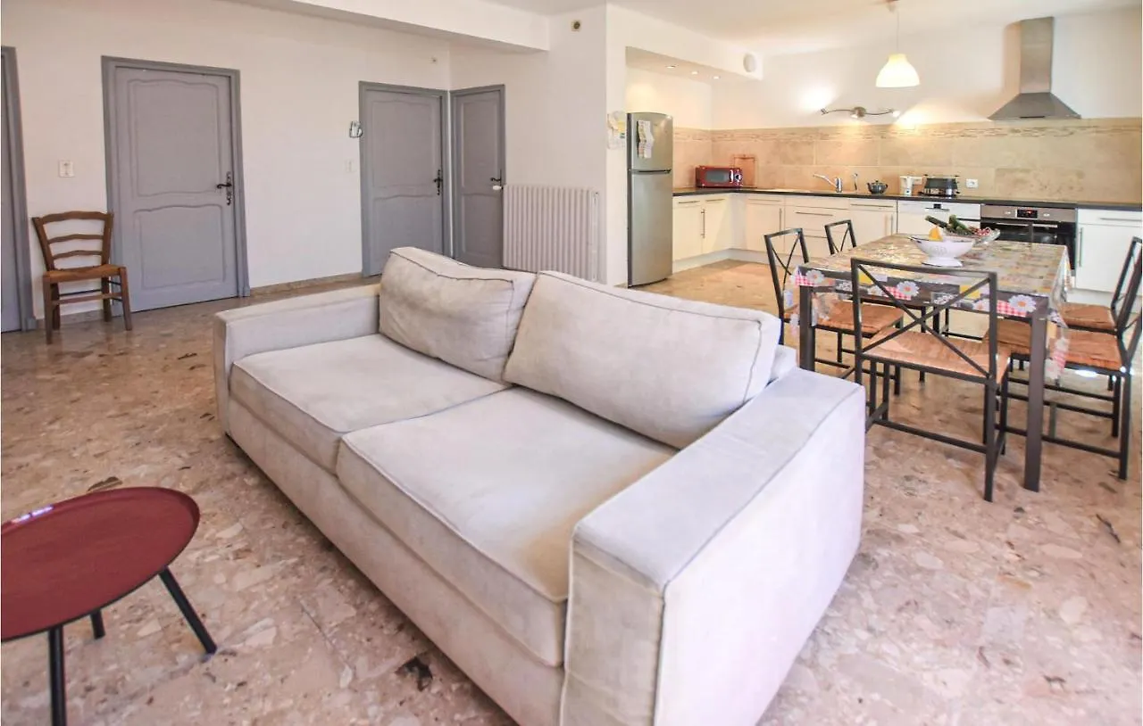 Amazing Apartment In Avignon With Wifi